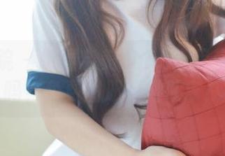 模范学院 – 想看奈美nana穿吊带的样子吗？免费图册请排队拿！