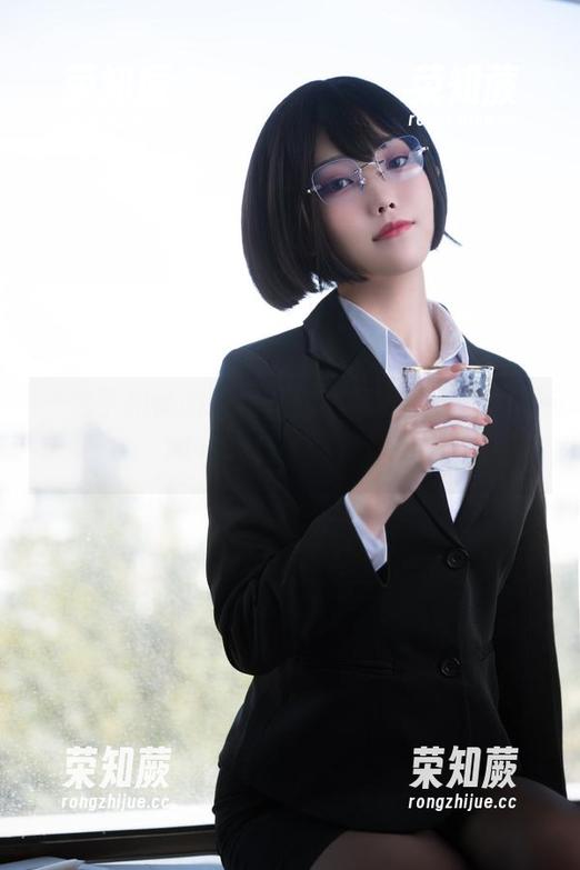 汪知子 汪知子和她的尼禄花嫁美图,下载界的“宠儿”!