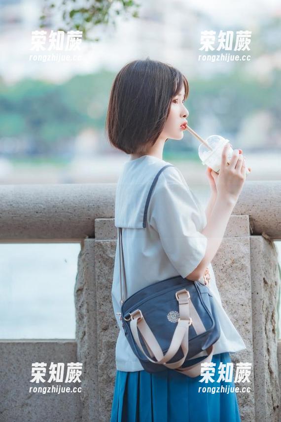 女神的秘密：河豚抚子写真图册，带你走进她的世界！