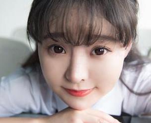 波萝社 – 猫九酱Sakura和她的白衬衫：无圣光下的图包魅力一览