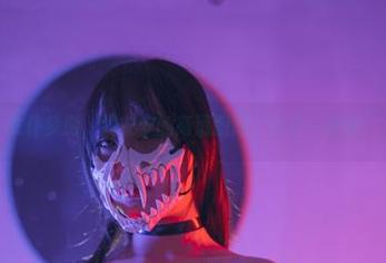 女仆梦游，浅安安的高清图册，轻松一度假！