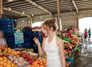 爱丝 – 从照片中走出的修女若兮：不可错过的原图