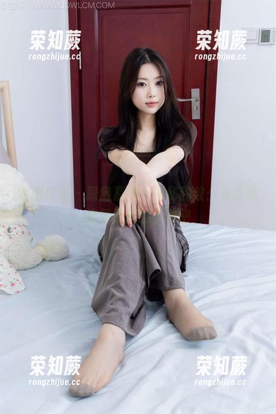物恋传媒-嘉木 物恋传媒 - 跟随嘉木,揭秘豹纹:从作品集到原图的小秘密