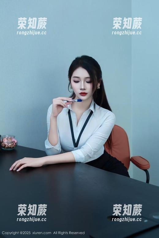秀人网-明日花桃桃 秀人网 - 听说明日花桃桃的比基尼资源超火,快来围观吧,有点上头哦!