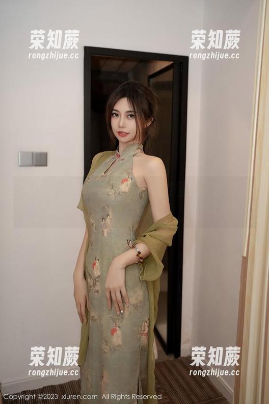 秀人网-是小逗逗 秀人网 - 是小逗逗的秘书美图:不仅好看,还特好玩!