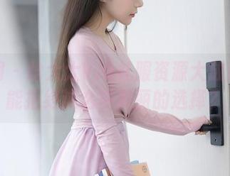 秀人网 – 晗大大Via礼服资源大放送：谁能拒绝这么多美丽的选择？