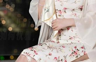 秀人网 – 果儿victoria的全套写真教你居家如何优雅，连拖鞋都要讲究！