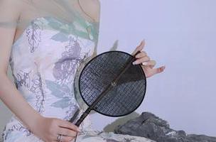 秀人网 – 每次更新都是一种享受，桓淼淼的制服美图不容错过