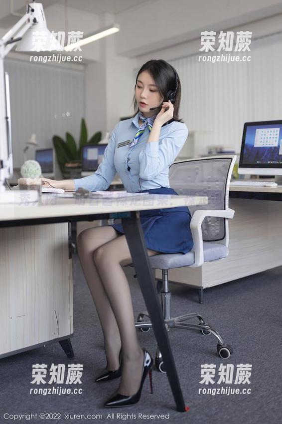 秀人网-萌白酱 秀人网 - 萌白酱裸足图集:裸足也能性感,光脚走出新世界!