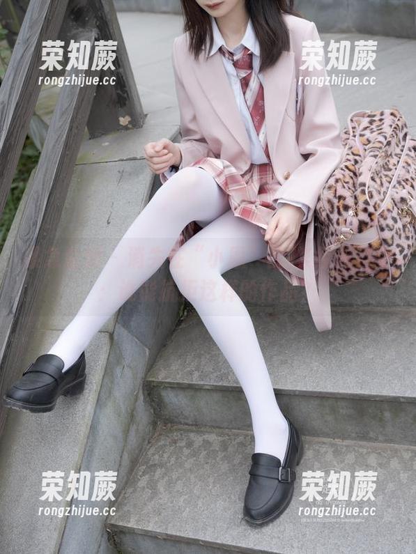 紧急企划-小恩 紧急企划 - 消失在“小恩”的JK经典当中:谁能抗拒这样的作品?