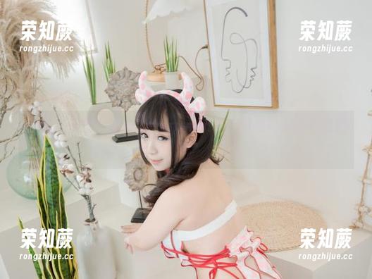 打破次元壁！胡桃猫Kurumineko的魔幻乐园写真图库