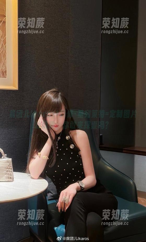 腐团儿Ikaros 腐团儿Ikaros+玛修·基列莱特=定制图片新境界,你敢来探索吗?