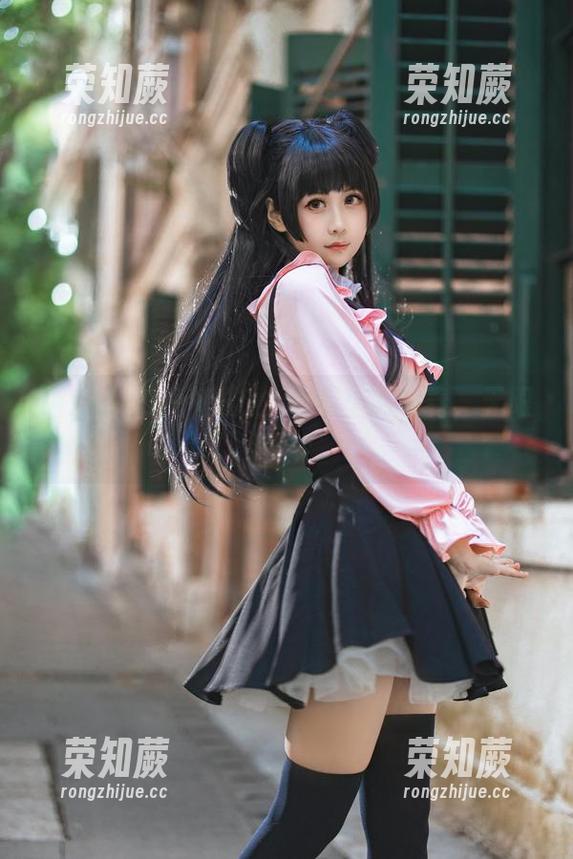 萌芽儿o0 萌芽儿o0短裙HD:图册里的青春,无限可能