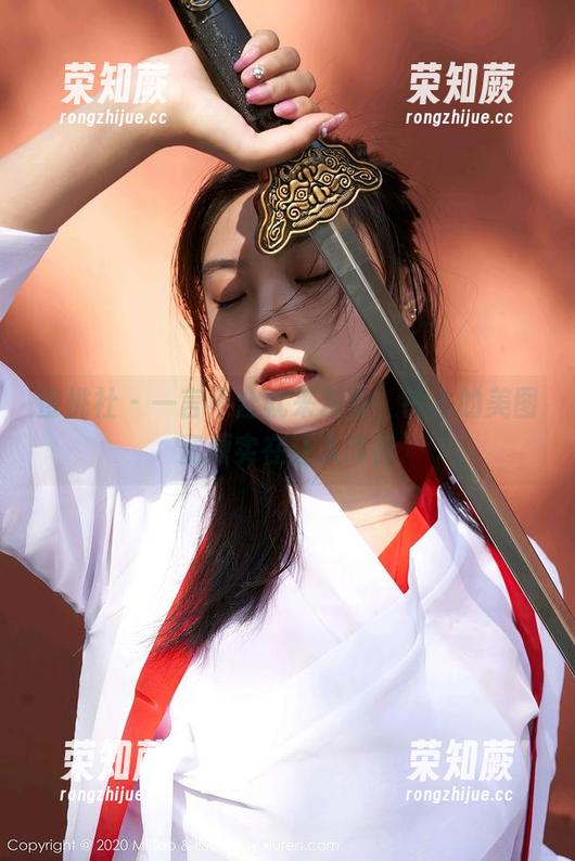 蜜桃社-铃木 蜜桃社 - 一言不合就来灰丝,铃木的美图资源实在让人咋舌