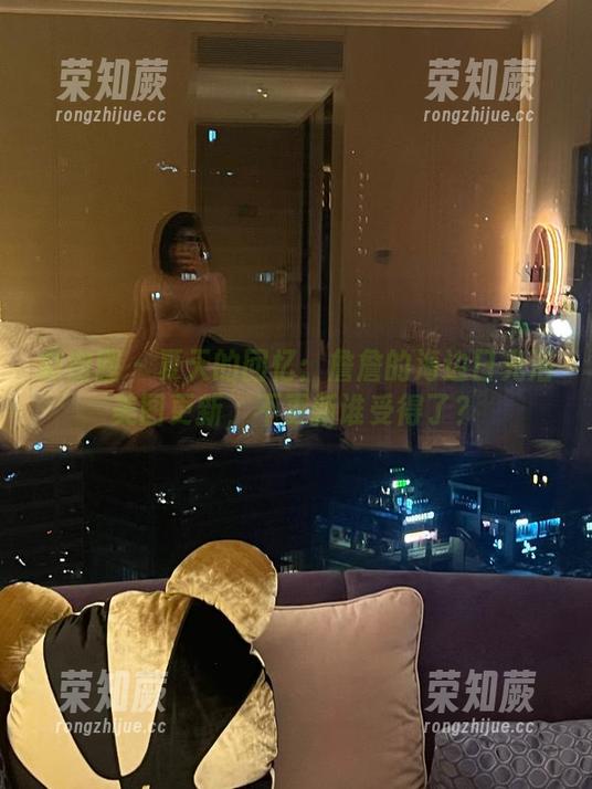 詹詹 微密圈 - 夏天的回忆:詹詹的海边日光浴美图更新,不更新谁受得了?