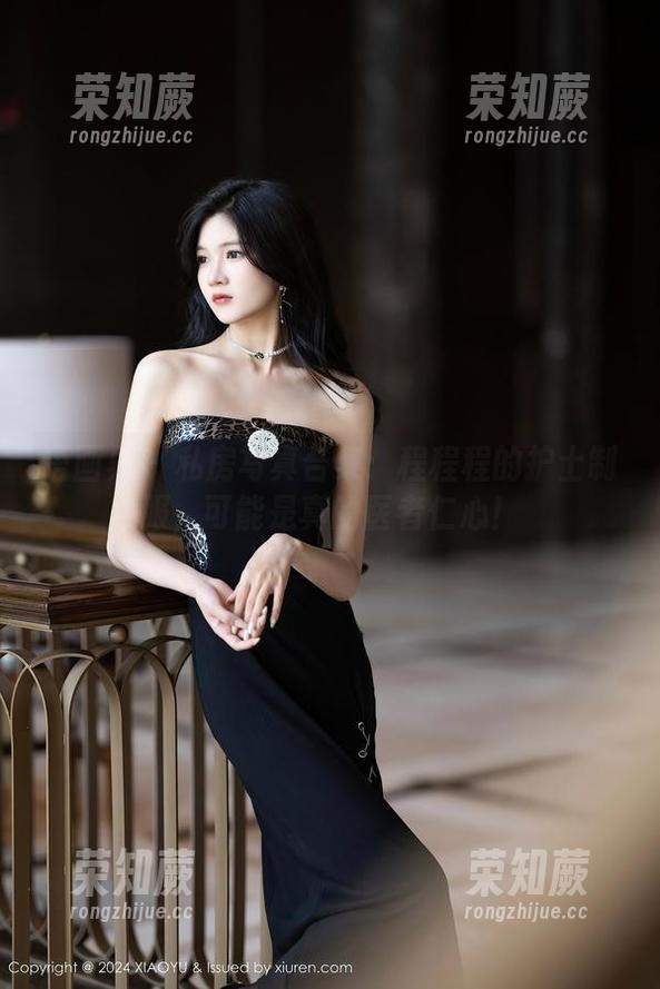 语画界-程程程 语画界 - 私房写真合集:程程程的护士制服,可能是真的医者仁心!