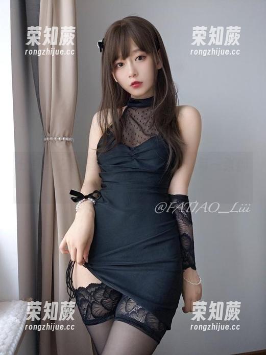 迷之呆梨 分享迷之呆梨的最新旅拍,仿佛每一张都是心跳的瞬间。