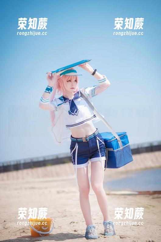 金鱼yui 金鱼yui的美图日记:空泳装与无圣光的暧昧关系