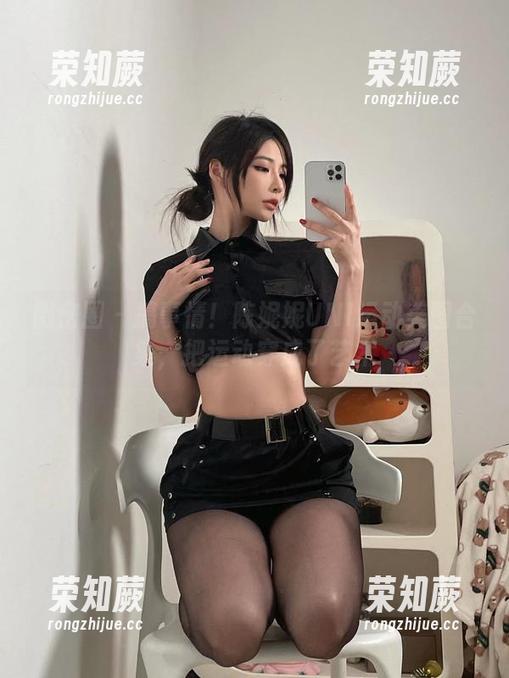 陈妮妮UNI 微密圈 - 搞事情!陈妮妮UNI运动美图合集,把运动穿成了艺术