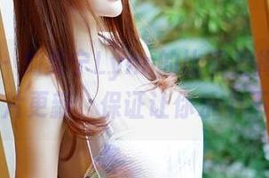 青豆客 – 刘奕宁Lynn的比基尼揭秘！新鲜图片更新，保证让你乐个不停！