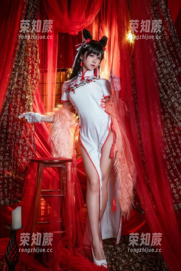 鳗鱼霏儿 鳗鱼霏儿,这夏天图包的分享,竟然让我觉得连沙滩都不够美!
